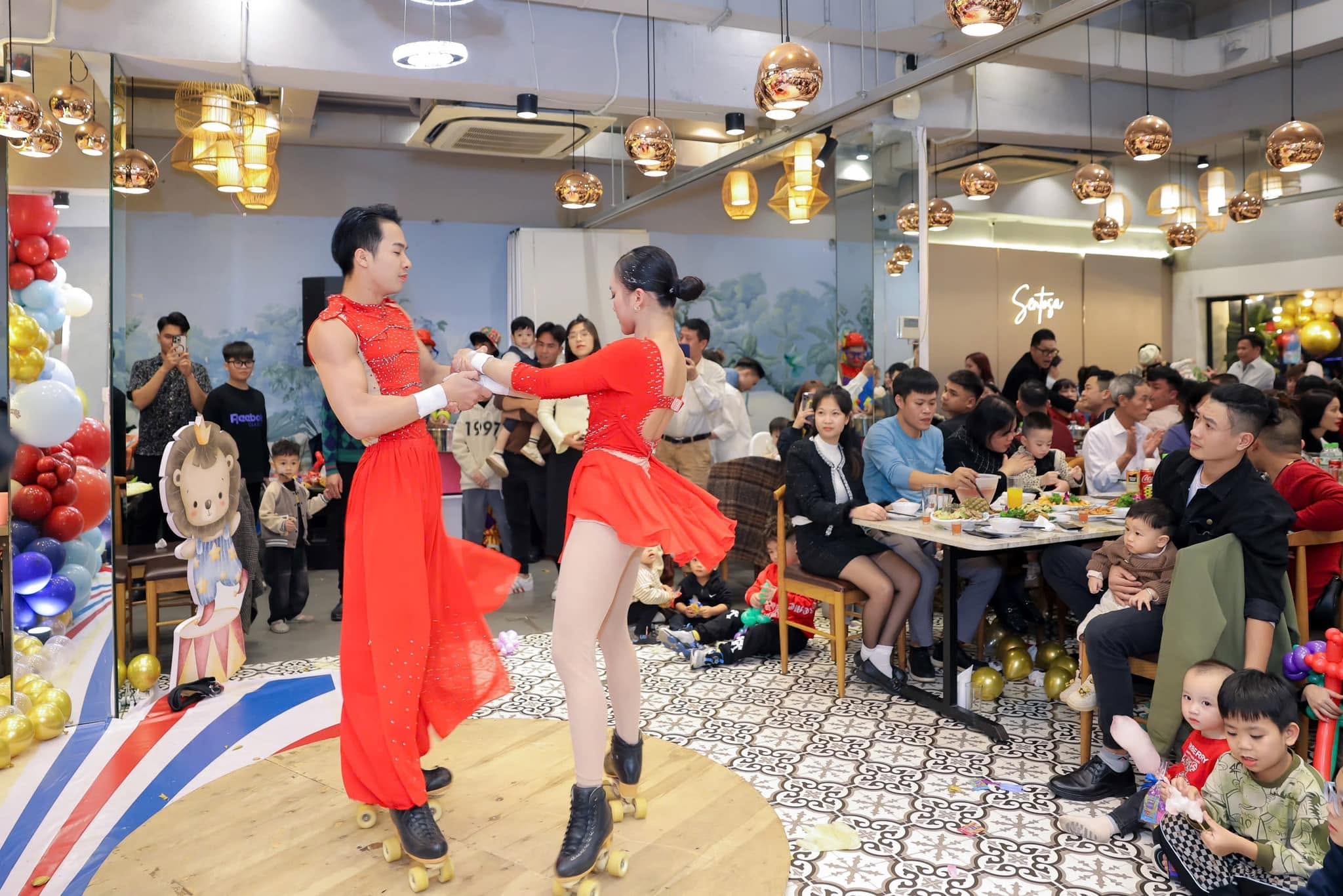 Thuê Xiếc Biểu Diễn Tại Hoàng Mai | Chú Hề Event