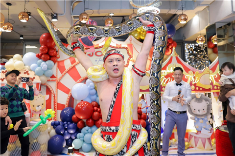 Ảnh Thuê Xiếc Biểu Diễn Tại Hoàn Kiếm | Chú Hề Event